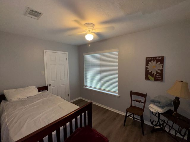 2405 Waterwood Lane, Bryan, TX 77803