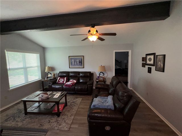 2405 Waterwood Lane, Bryan, TX 77803