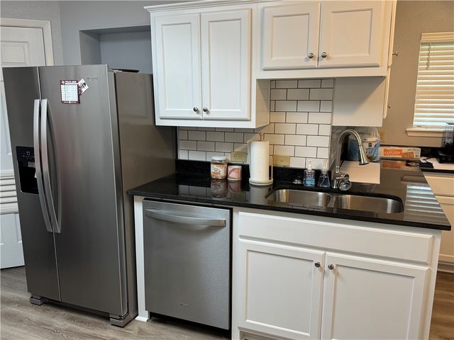 2405 Waterwood Lane, Bryan, TX 77803