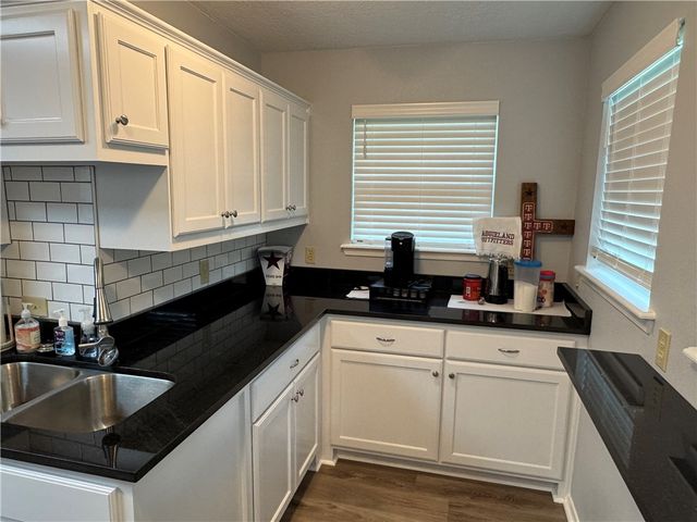 2405 Waterwood Lane, Bryan, TX 77803