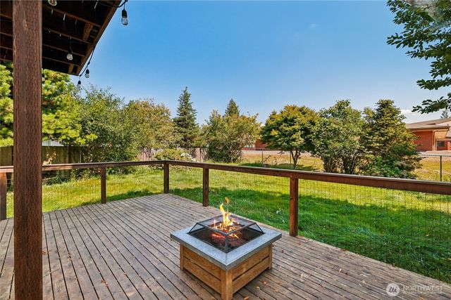 219 Hemming Way, Granite Falls, WA 98252