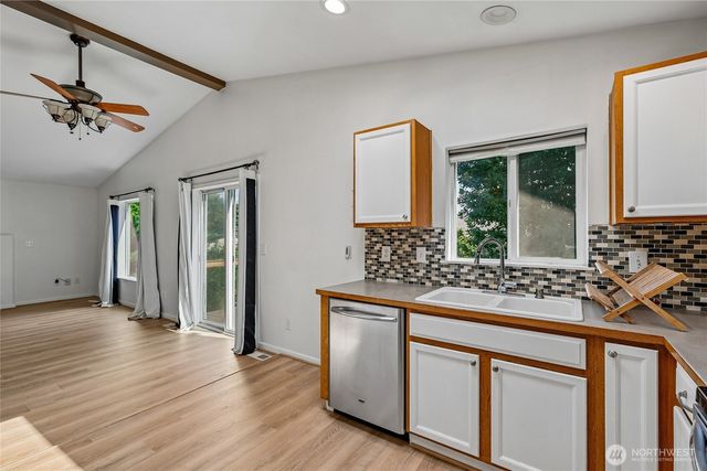 219 Hemming Way, Granite Falls, WA 98252
