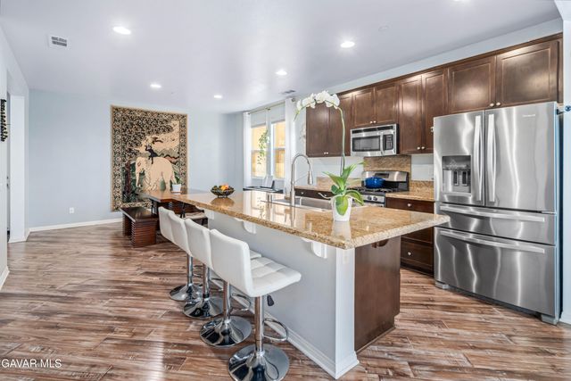 19849 Via Ott, Santa Clarita, CA 91321