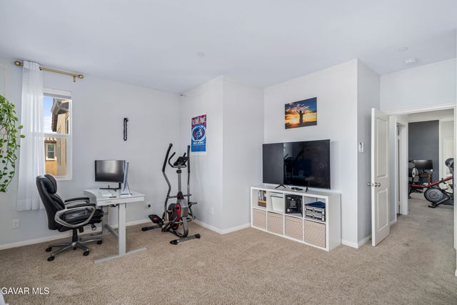 19849 Via Ott, Santa Clarita, CA 91321