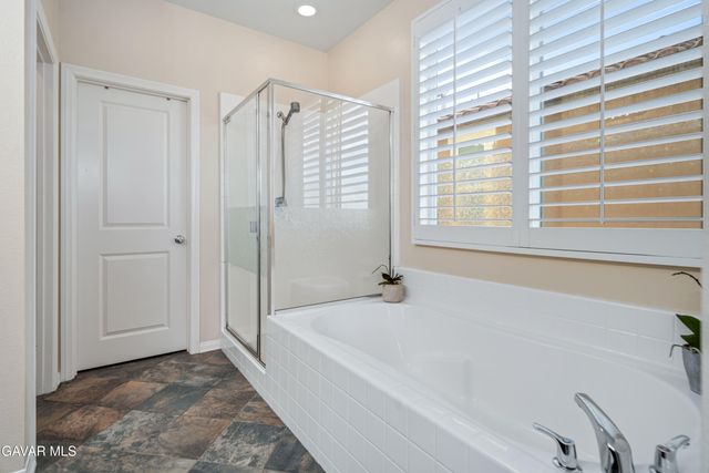 19849 Via Ott, Santa Clarita, CA 91321