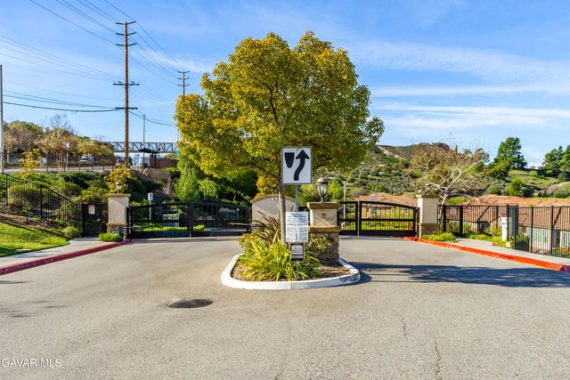 19849 Via Ott, Santa Clarita, CA 91321