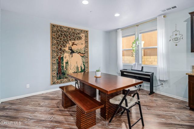 19849 Via Ott, Santa Clarita, CA 91321