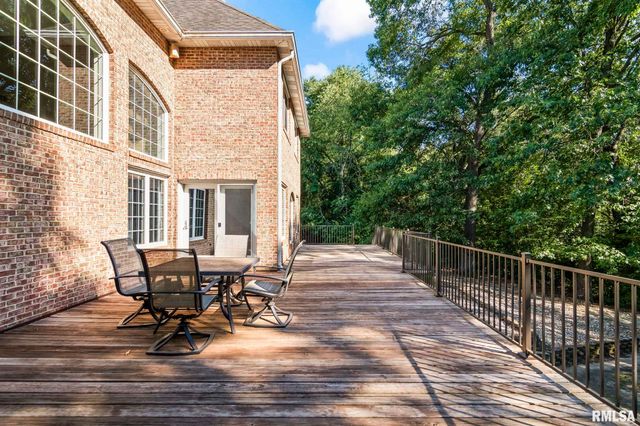 13599 WOODLAND Drive, Athens, IL 62613