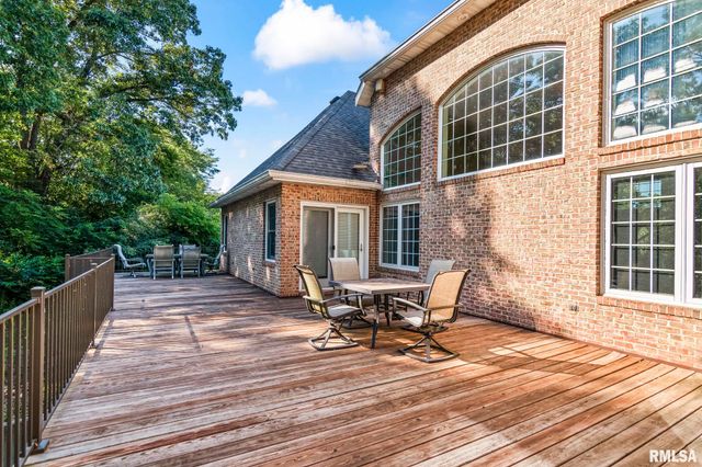 13599 WOODLAND Drive, Athens, IL 62613