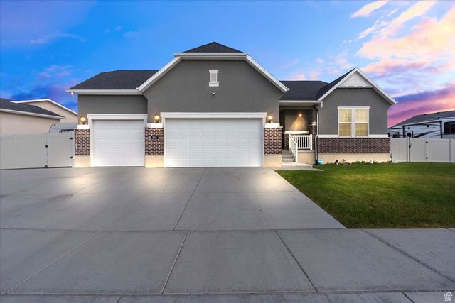 969 W MONTAUK LN, Stansbury Park, UT 84074