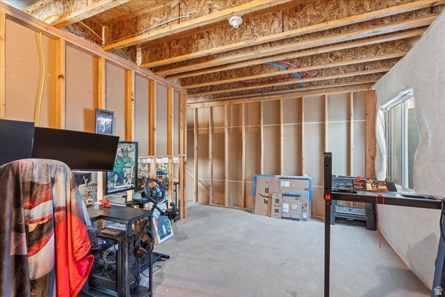 969 W MONTAUK LN, Stansbury Park, UT 84074