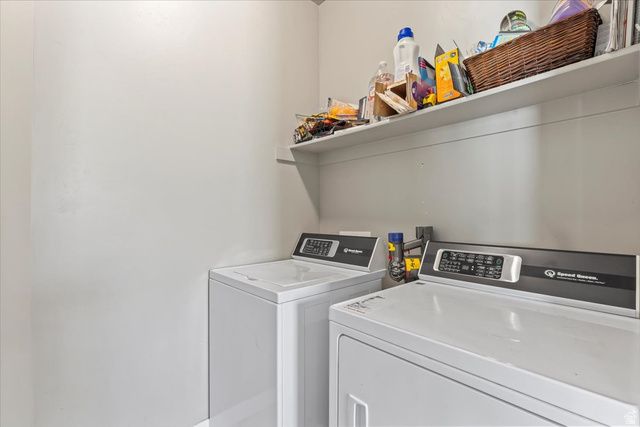 969 W MONTAUK LN, Stansbury Park, UT 84074