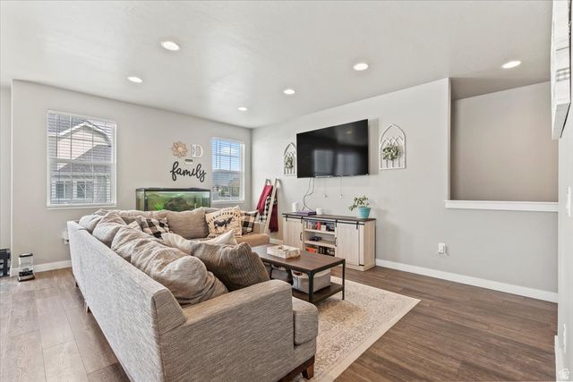 969 W MONTAUK LN, Stansbury Park, UT 84074