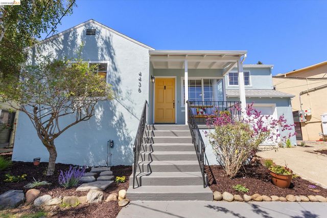 4436 Hyacinth Ave, Oakland, CA 94619