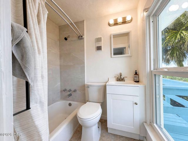 431 N Grandview Avenue C, Daytona Beach, FL 32118