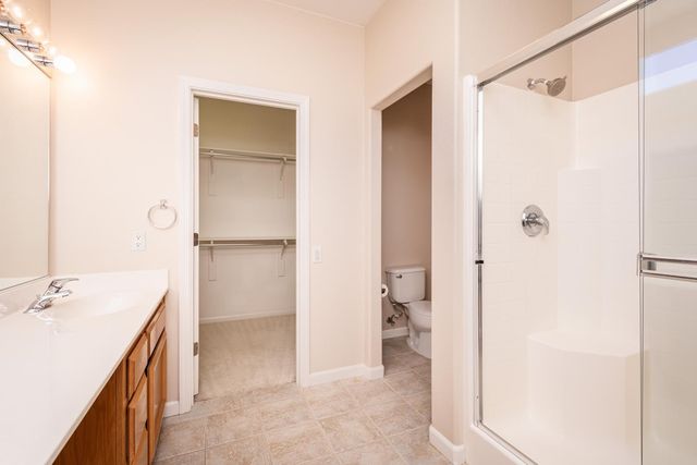3915 Coldwater Dr, Rocklin, CA 95765