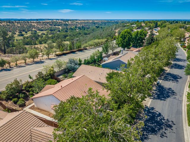 3915 Coldwater Dr, Rocklin, CA 95765
