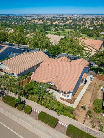 3915 Coldwater Dr, Rocklin, CA 95765