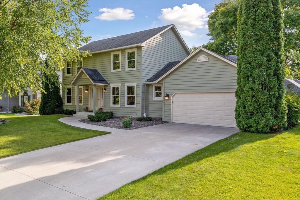 6095 Zinnia Lane N, Plymouth, MN 55446