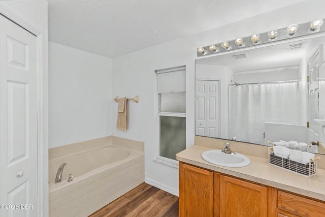 342 Dahoon Holly Drive, Daytona Beach, FL 32117