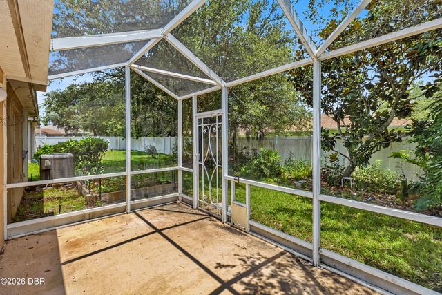 342 Dahoon Holly Drive, Daytona Beach, FL 32117