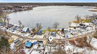 291 Ackerson Lake Drive, Jackson, MI 49201