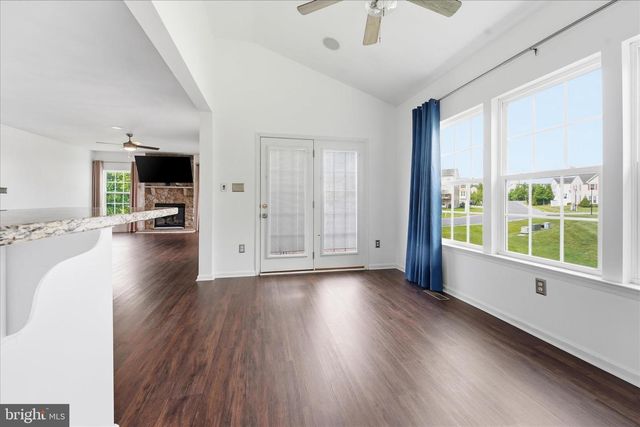 21 WHIRLPOOL WAY, Falling Waters, WV 25419