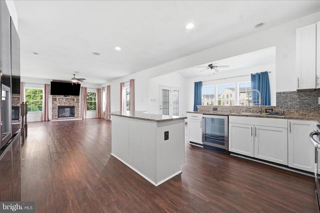 21 WHIRLPOOL WAY, Falling Waters, WV 25419