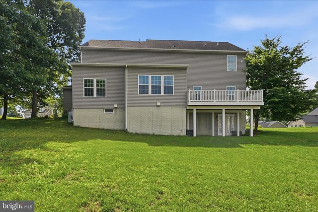 21 WHIRLPOOL WAY, Falling Waters, WV 25419