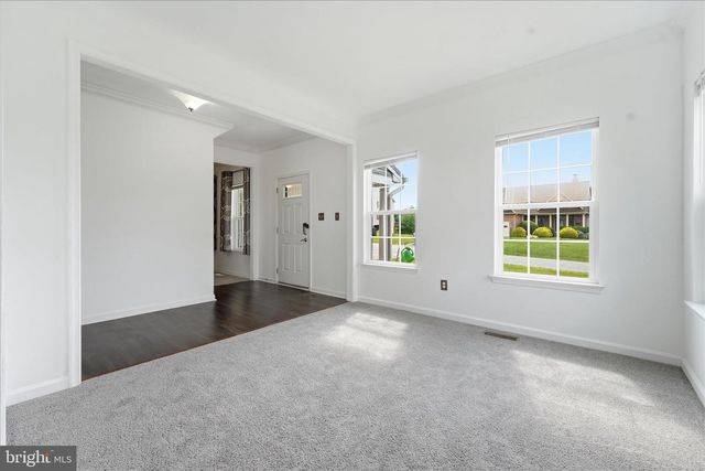 21 WHIRLPOOL WAY, Falling Waters, WV 25419