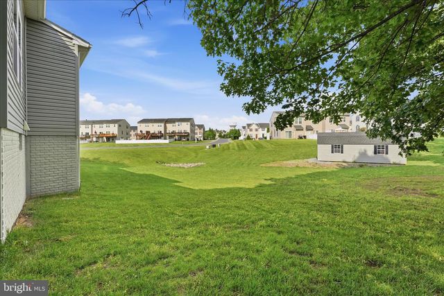 21 WHIRLPOOL WAY, Falling Waters, WV 25419