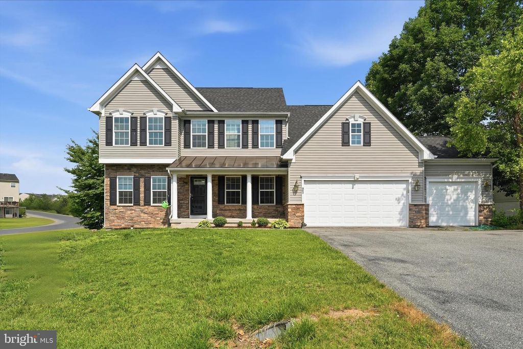 21 WHIRLPOOL WAY, Falling Waters, WV 25419