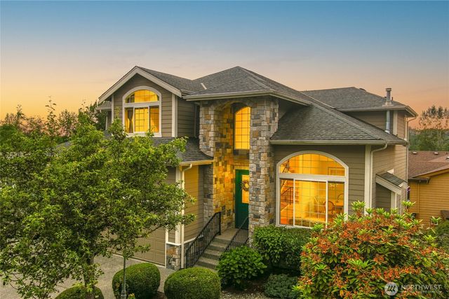 8218 NE 187th Way, Kenmore, WA 98028