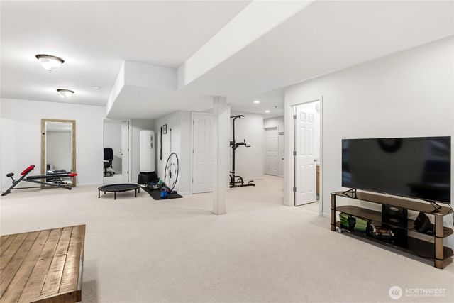 8218 NE 187th Way, Kenmore, WA 98028
