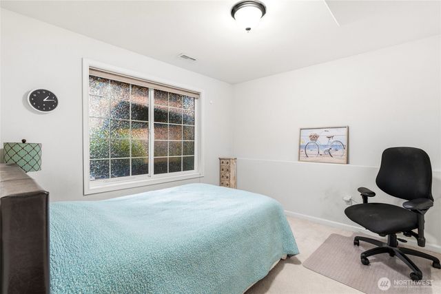 8218 NE 187th Way, Kenmore, WA 98028