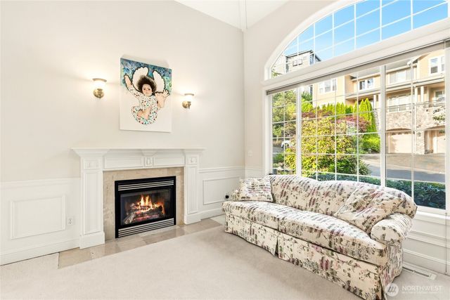 8218 NE 187th Way, Kenmore, WA 98028
