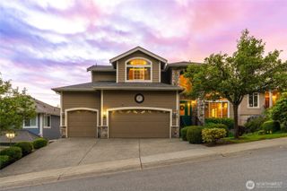 8218 NE 187th Way, Kenmore, WA 98028