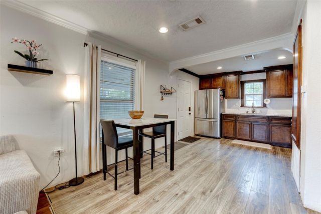 708 Gresham Street, Baytown, TX 77520