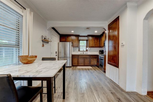 708 Gresham Street, Baytown, TX 77520