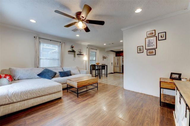 708 Gresham Street, Baytown, TX 77520