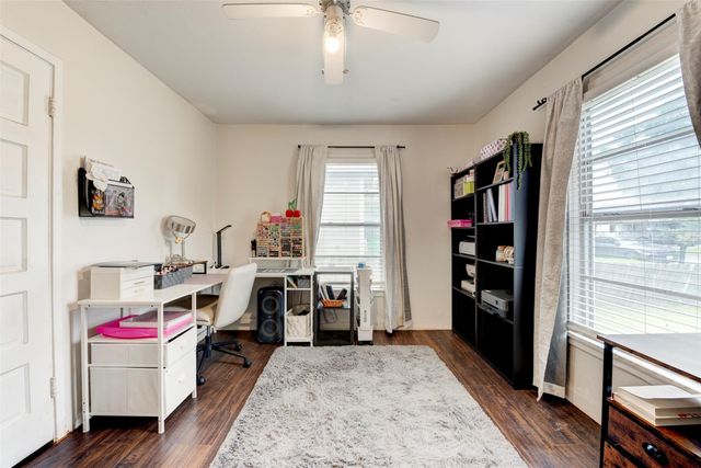 708 Gresham Street, Baytown, TX 77520