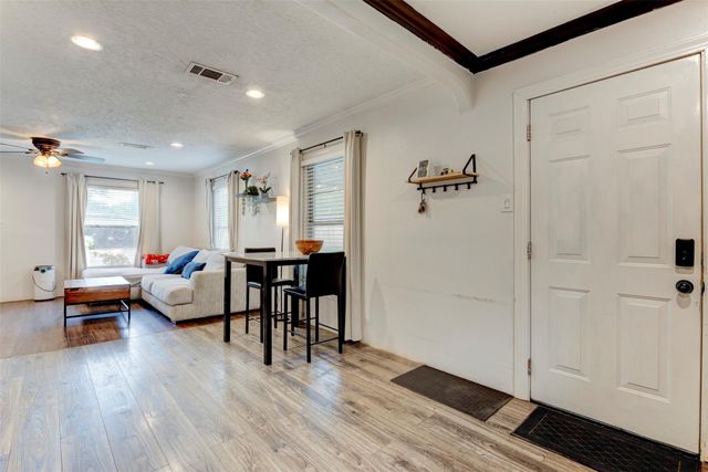 708 Gresham Street, Baytown, TX 77520