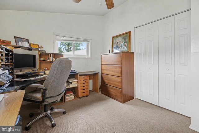 23 AVON PL, Maple Shade, NJ 08052