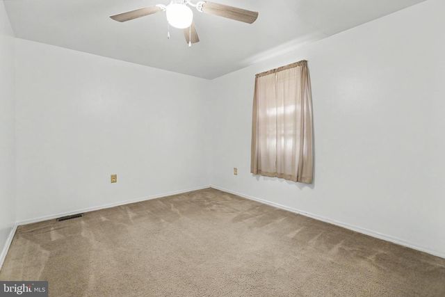 23 AVON PL, Maple Shade, NJ 08052