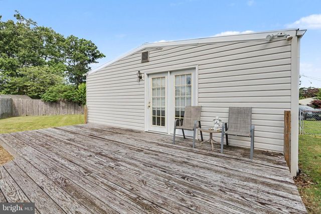 23 AVON PL, Maple Shade, NJ 08052