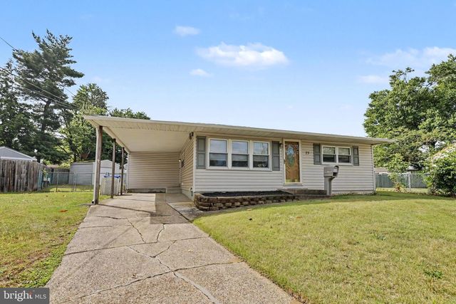 23 AVON PL, Maple Shade, NJ 08052