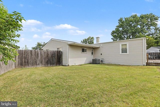 23 AVON PL, Maple Shade, NJ 08052