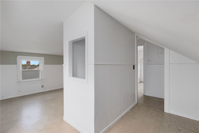37 Reservoir Road, Middletown, RI 02842