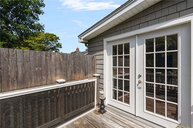 37 Reservoir Road, Middletown, RI 02842