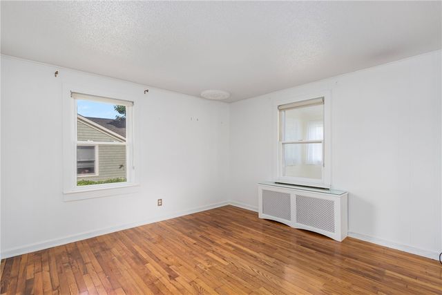 37 Reservoir Road, Middletown, RI 02842